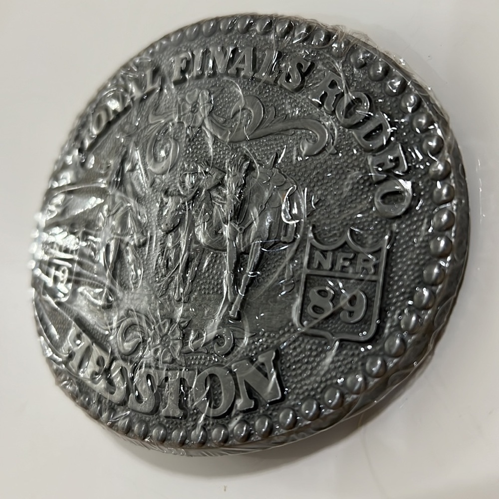 1989 NFR Hesston National Finals Rodeo belt buckle pewter vintage NEW adult - Picture 4 of 5